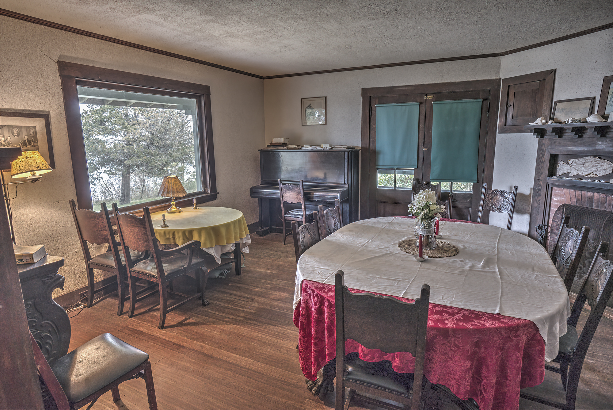 2025 Brentwood Interior DSC_3851_2_3_4_5_tonemapped_Contrast Optimizer_Interiors3_1_adi_FINAL_lowres